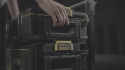 Video Snackable Video featuring Auto-Connect on the TOUGHSYSTEM Modules